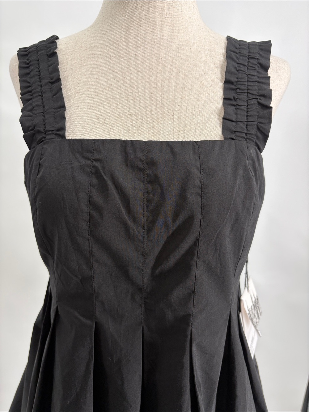 Grand Street Studios Bubble Hem Mini Dress Black Smocked Back NWT Medium - Picture 3 of 9